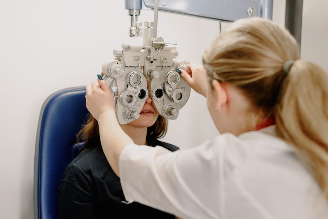 Clinical benchmarking in a specialised healthcare setting